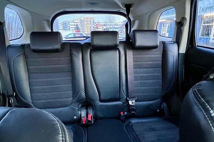 Reykjavik Iceland : Private transfer From / To KEF airport