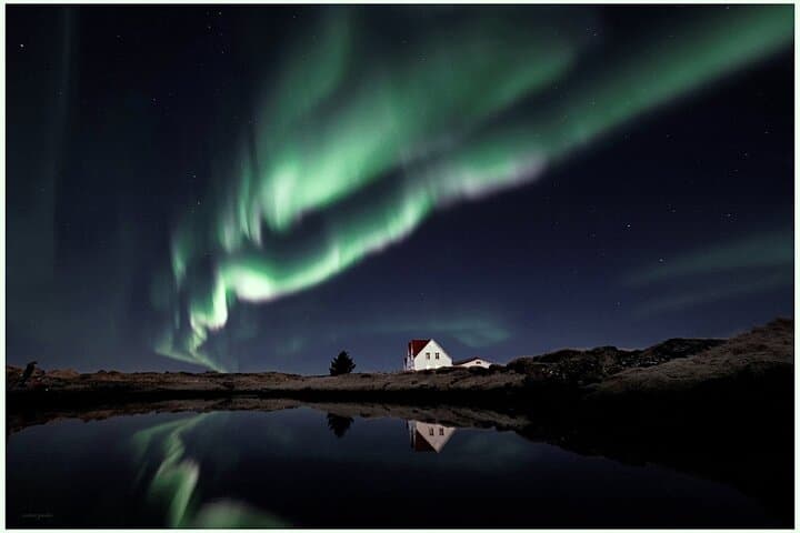 Northern Lights Small-Group Tour with Hot Chocolate & Photos