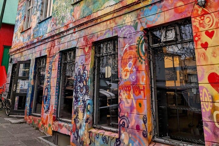 This art piece is located on the walls of the local Brauð og co bakery, a popular hot spot for locals and tourists alike