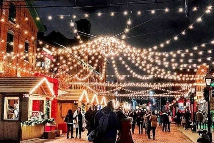 This is our charming little Christmas Market in downtown Reykjavik