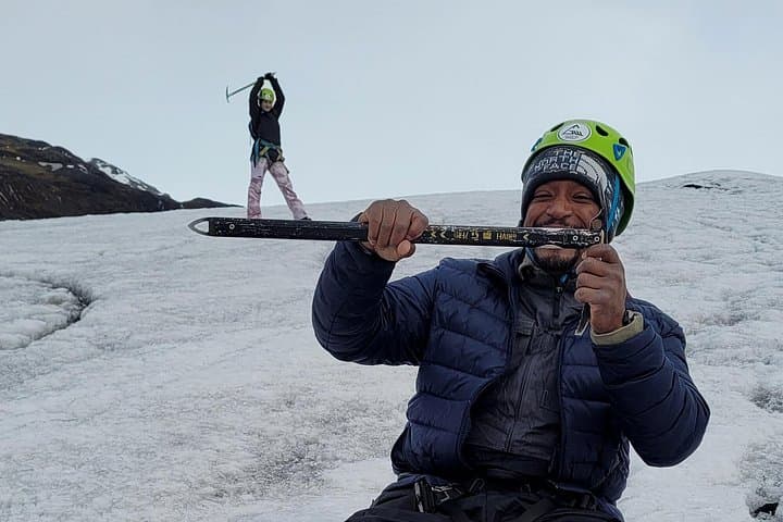 You can play around and make funny illusions on the glacier.