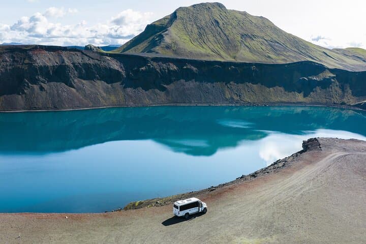 Reykjavík: Landmannalaugar & Icelandic Highlands Super Jeep Tour