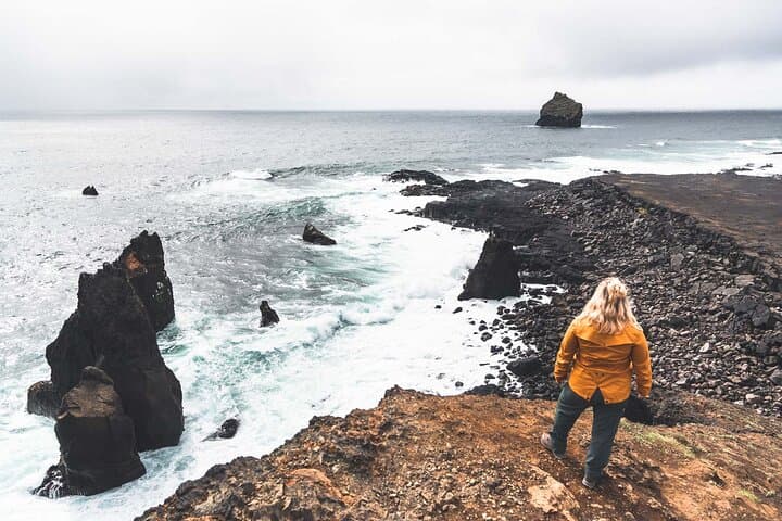 Private Reykjanes Peninsula, Lava Tunnel and Blue Lagoon