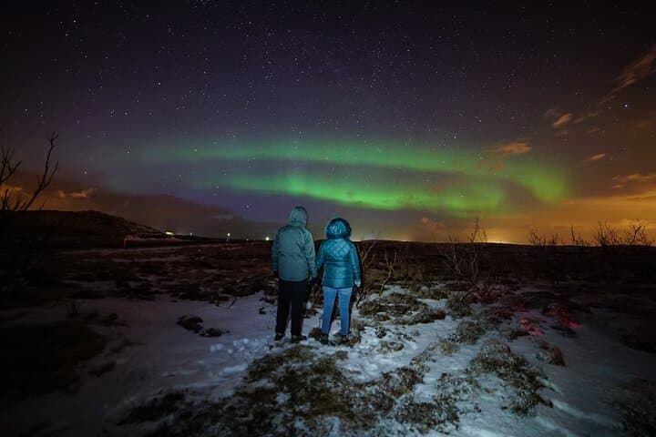 From Reykjavík: Evening Lava Tunnel Tour and Northern Lights Tour