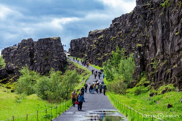 Golden Circle with 6 stops and Northern Lights Private Tour