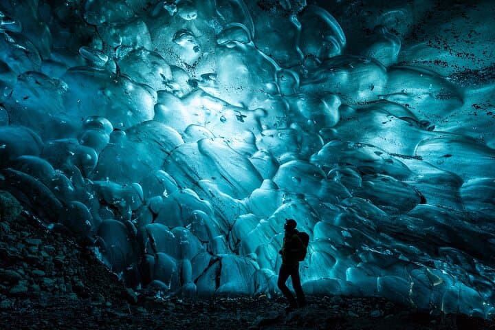 Jökulsárlón: Blue Ice Cave and a Long Glacier Hike
