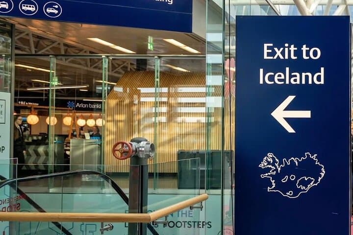 Private Transfer from/to Keflavik Airport Iceland