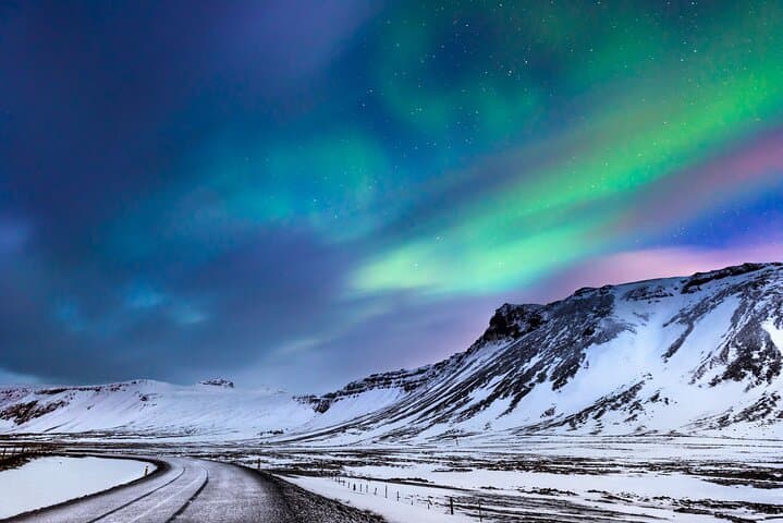 Private 4-hour Northern Lights Tour with Expert Local Guides
