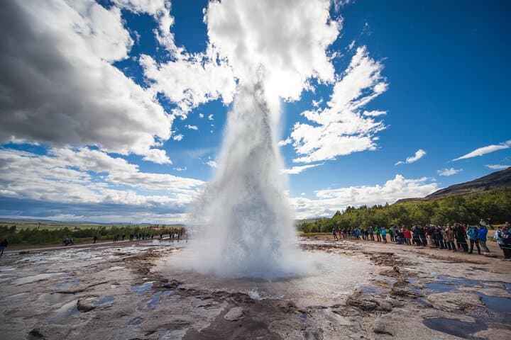 Exclusive Golden Circle & Blue Lagoon Private Day Tour