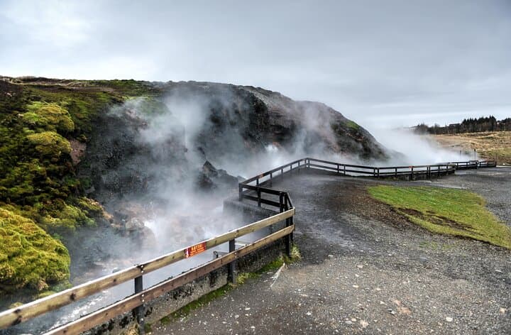 Exclusive Silver Circle Day Tour: Iceland's Hidden Wonders
