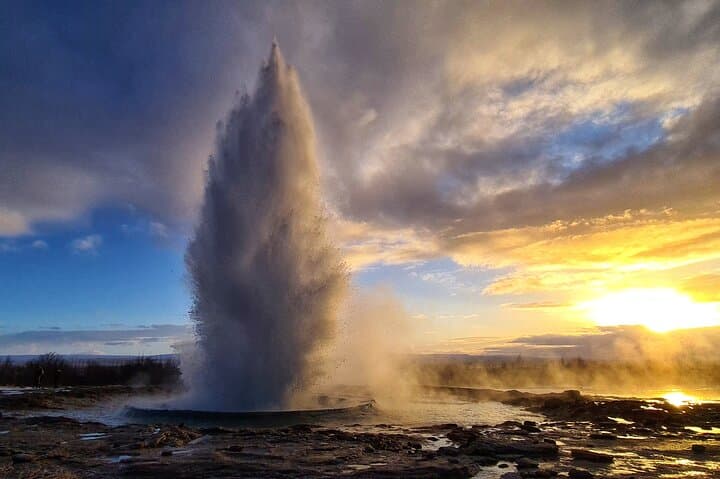 Iceland's Golden Circle and Fridheimar Tomato Farm Lunch