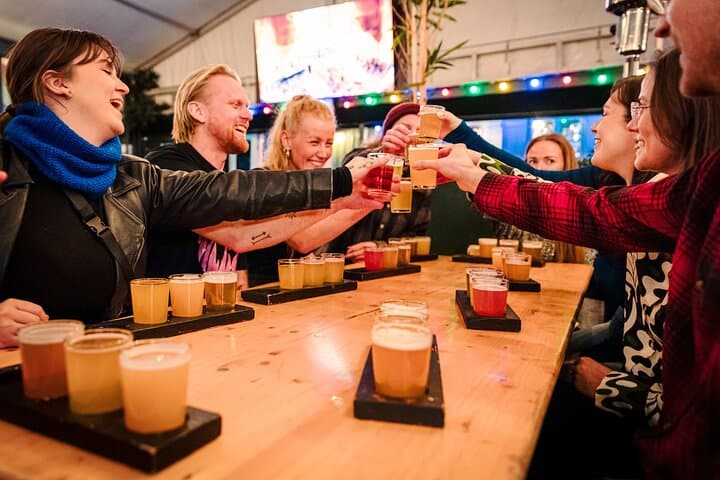 Reykjavík Pub Crawl Tour with Drinks and Games