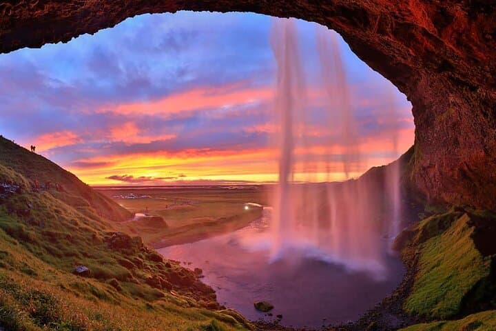 3 Days Tour in South Coast and Golden Circle with Chinese Guide