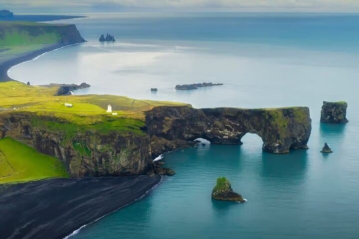 3 Days Tour in South Coast and Golden Circle with Chinese Guide