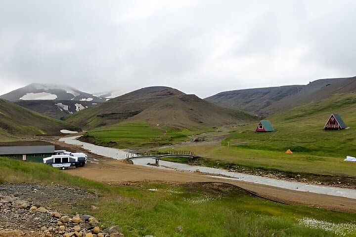 Highlands Bus Transfer: Landmannalaugar To Hella / Reykjavik