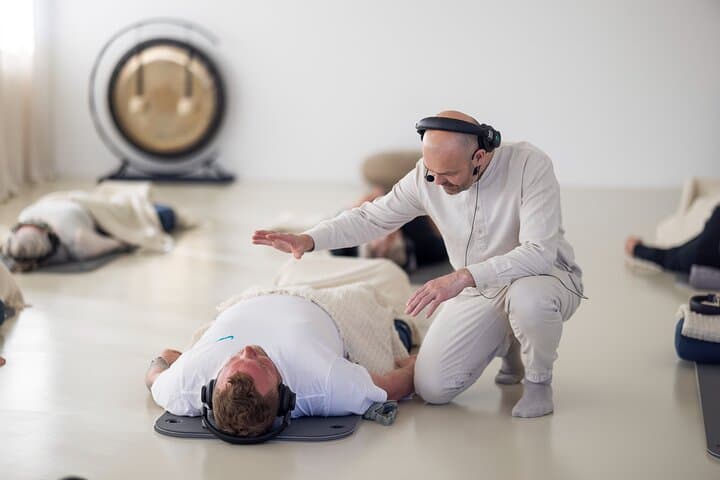 Transformative Breathwork Session with Andri - 1 Hour