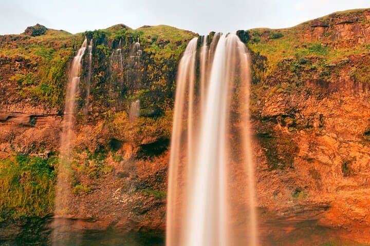 South Coast Tour: Waterfalls, Glaciers and Black Sand Beach