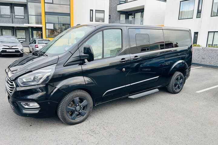 Private Reykjavík Round Trip Airport Transfer