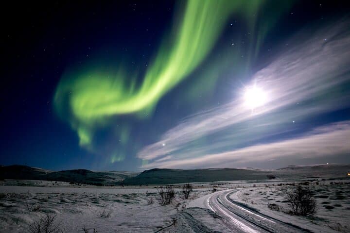 Northern lights in full moon