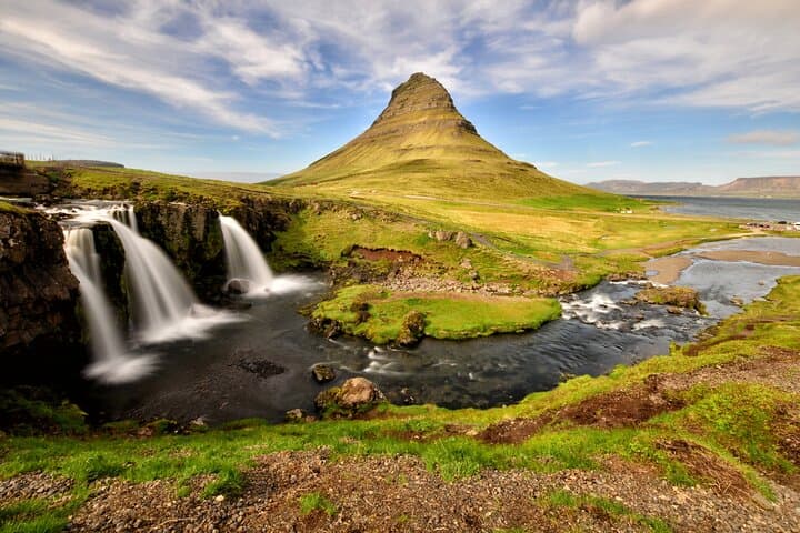 Kirkjufell mountain & waterfall