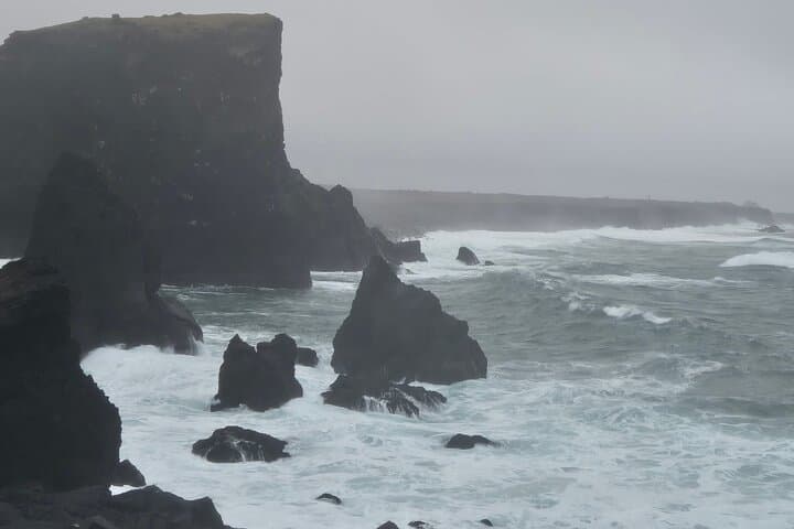 Explore Reykjanes Peninsula: Private Tour with Airport Transfer