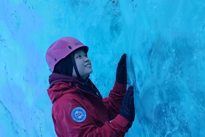 5 Hours Blue Ice + Glacier Hike Experience in Vatnajokull