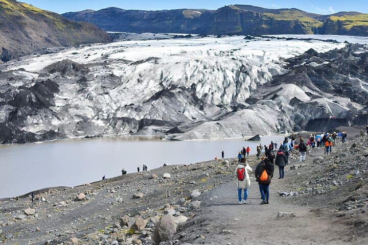 South Coast Adventure in Spanish: Small Group Tour from Reykjavik