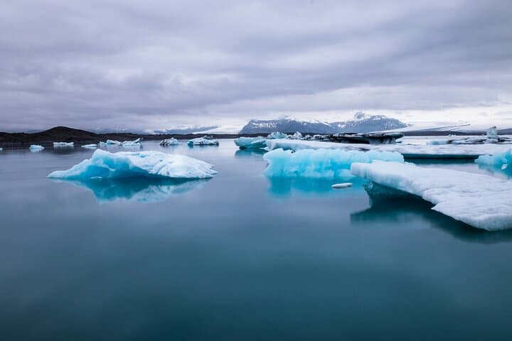Luxury Glacier Lagoon and Diamond Beach Private Day Tour