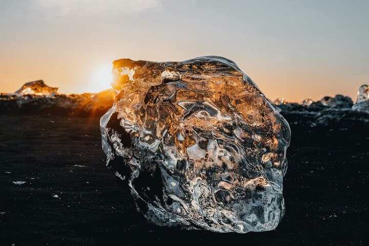 Luxury Glacier Lagoon and Diamond Beach Private Day Tour
