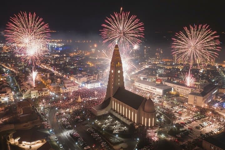 Bonfires and Fireworks New Years Eve Tour in Reykjavik