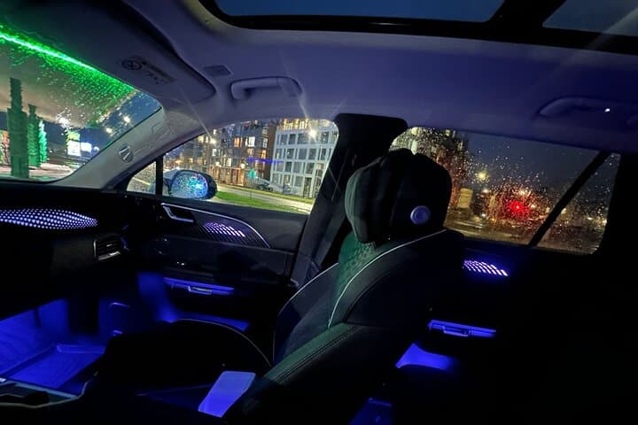 Private Transfer from Reykjavik Cruise Port to Keflavik Airport