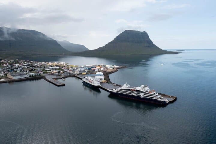 Grundarfjordur Port: Small Group Snaefellsnes Peninsula Tour