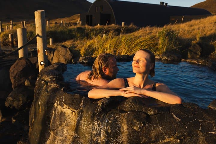 Reykjavik: Golden Circle Private Tour with Hvammsvik Hot Springs