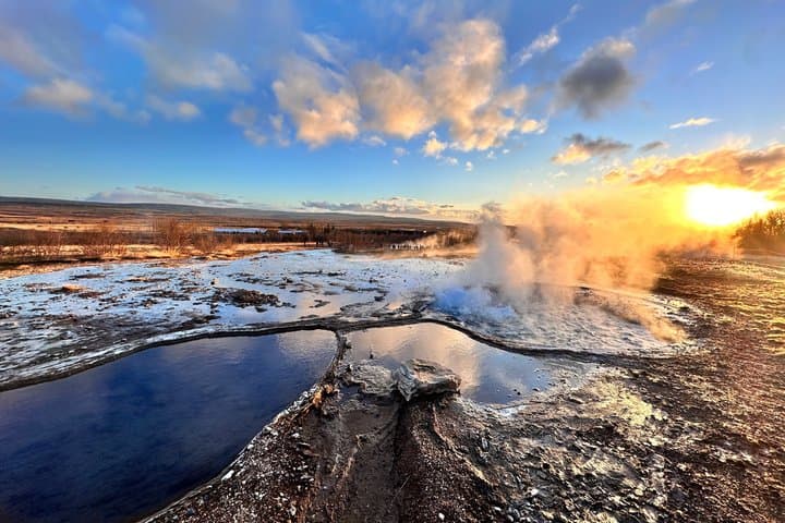 PRIVATE Golden Circle tour with 6 STOPS and extras
