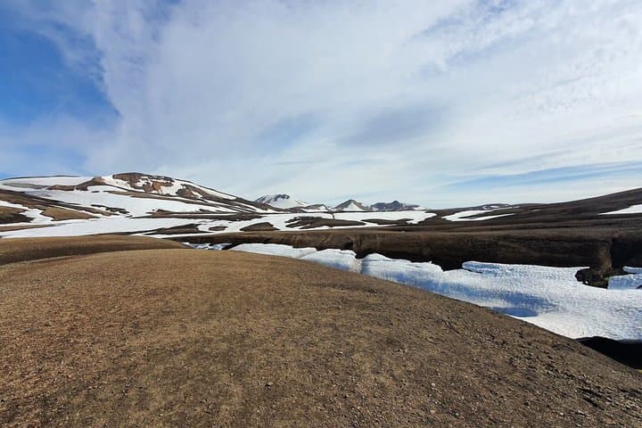 5-Day Self Guided Trekking Tour Laugavegur to Thorsmork Valley