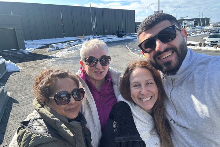 Private Transfer from Reykjavik to Keflavik Airport