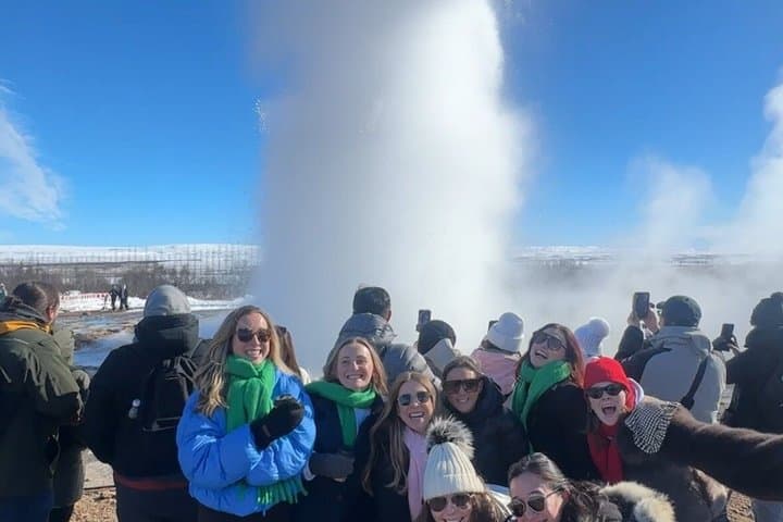 Reykjavik: Golden Circle Private Tour with Hvammsvik Hot Springs