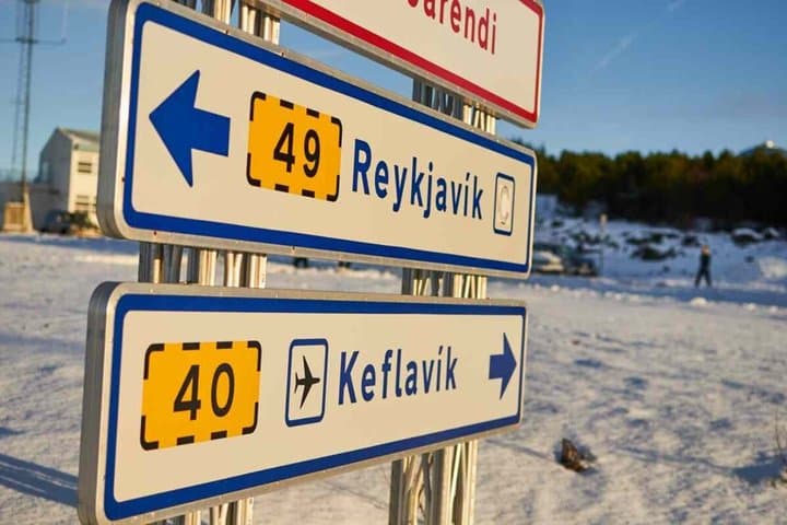 Keflavik Airport: Private Transfer for Cruise Ship Passengers