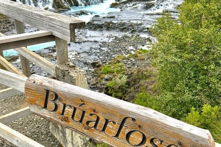 10 Hours Private Luxury Tour of Golden Circle