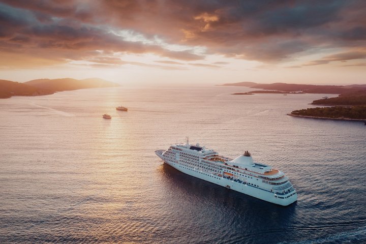 Reykjavik Hotels and Cruise Port: Private Transfer