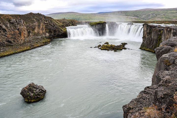 Siglufjörður Akureyri City Goðafoss Waterfall and Black Sand
