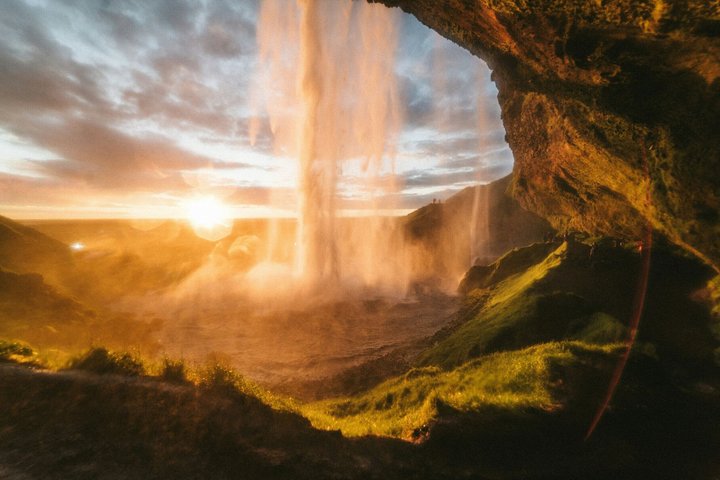 South Coast and Reykjaböð Hot Springs Tour from Reykjavik