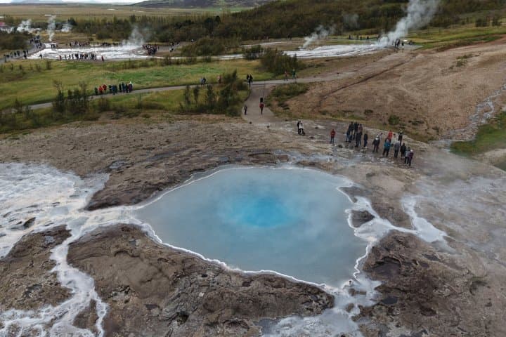 Golden Circle Luxury Private Expedition in Iceland in Spanish