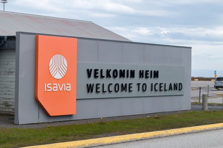 Private Transfer Between Keflavik Airport and Reykjavik locations