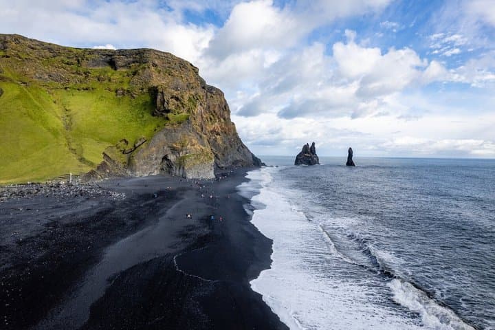 Private South Coast Tour with Waterfalls and Black Sand Beach