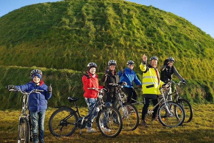 Classic Reykjavik Group Bike Tour