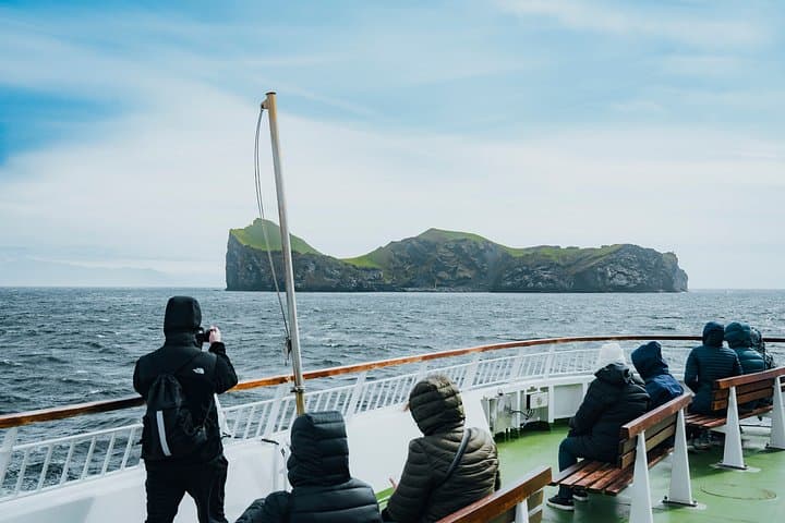 Vestmannaeyjar, Puffins & Volcanoes Small Group Day Tour