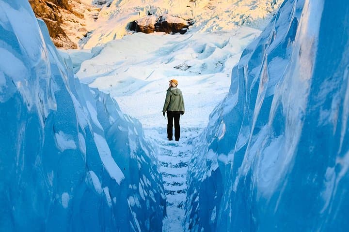 Skaftafell Glacier Hike & Natural Ice Cave Tour