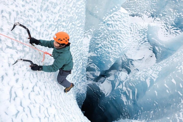 Private South Coast Tour and Glacier Hike by Super Jeeps