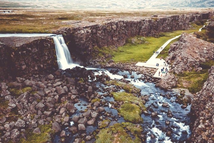 Private Golden Circle Day Tour with Instant Photo